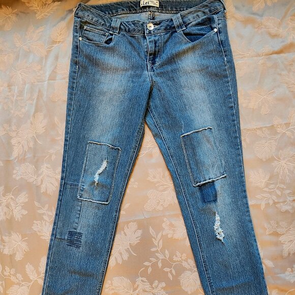L.e.i. Ashley Louise Skinny Distressed Patchwork Jeans, Junior 15, Like New! - Picture 1 of 5